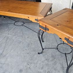 Coffee table/end table (DELIVER OPTION)