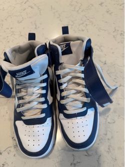 Nike Court Mid Borough Mid 2.  Size 6
