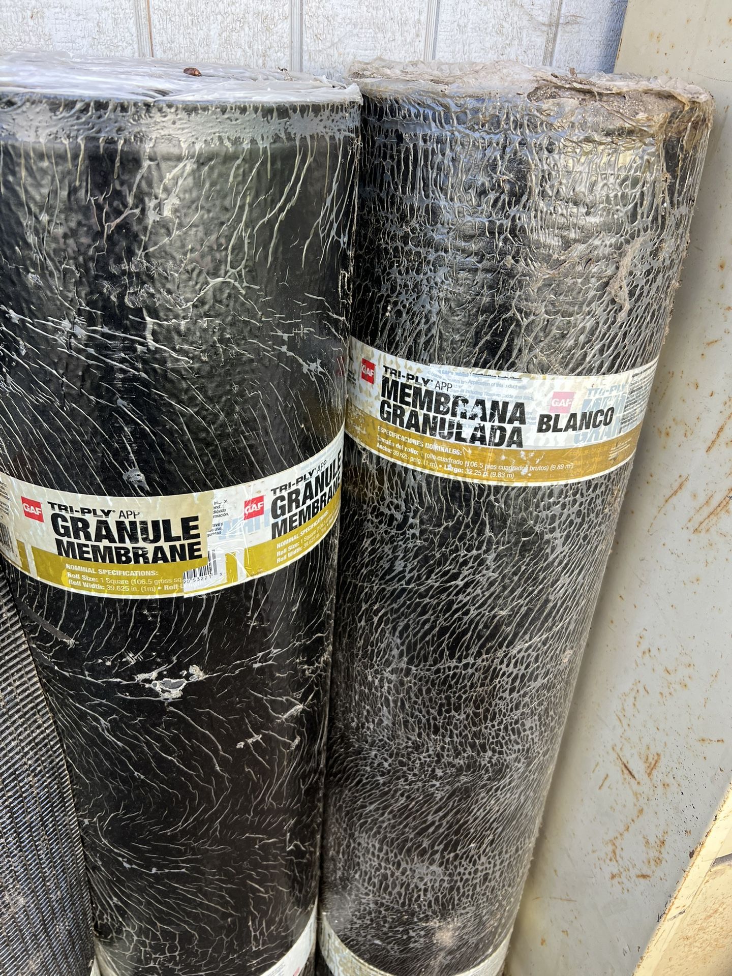 Tri-Ply APP Granular Cap Sheet 39.625 in. x 32.25 ft. (100 sq. ft. net) Membrane Roll for Low Slope Roofing in White