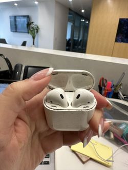 Apple AirPods Fully Working $50