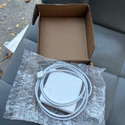 Apple macbook charger 