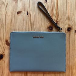 Michael Kors XL Jet Set Travel Clutch Wristlet 