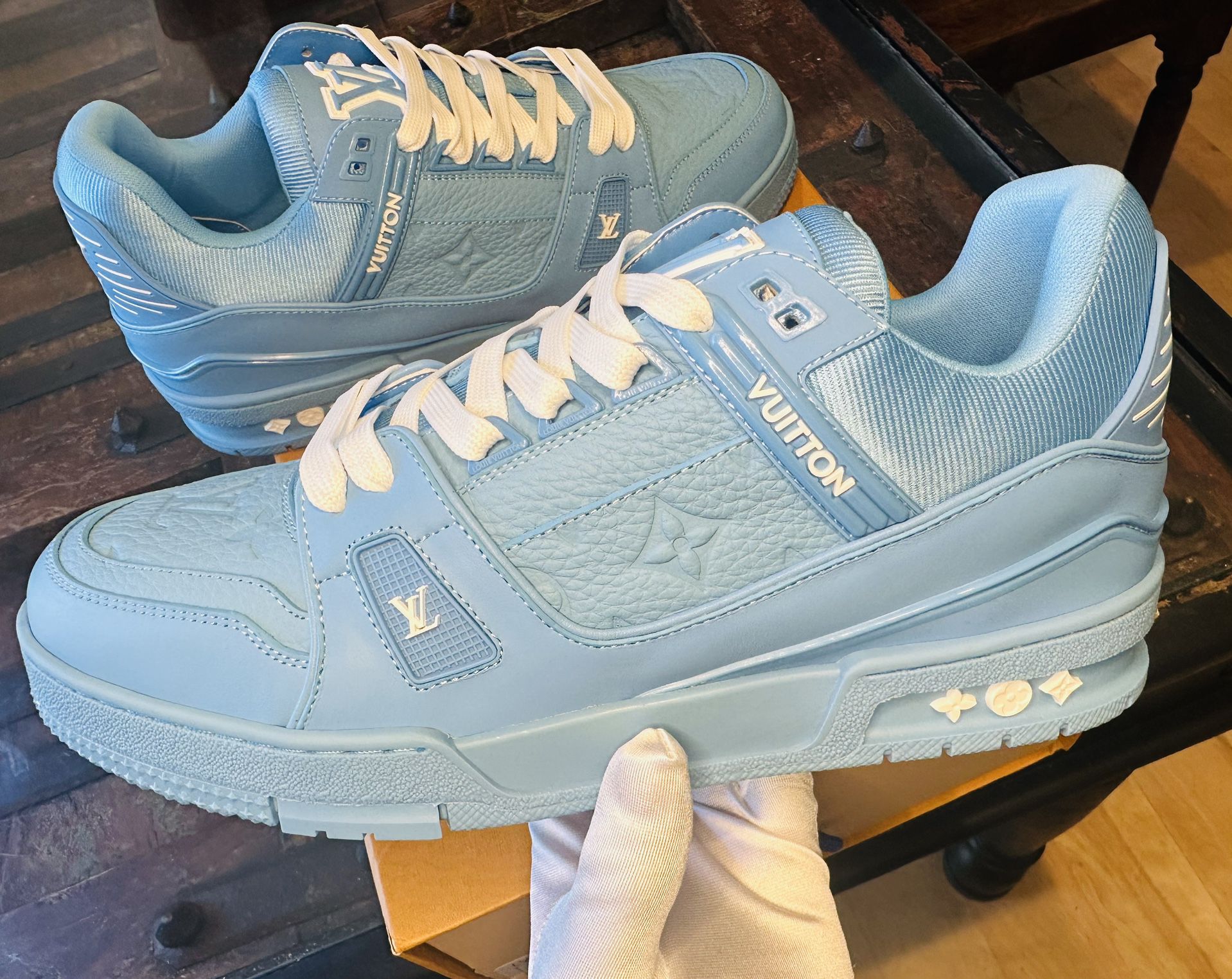 Louis Vuitton Trainer Blue Embossed Monogram for Sale in Los Angeles, CA -  OfferUp