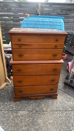 Dresser