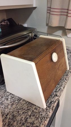 Bread box