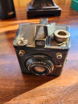 Kodak Brownie Vintage Box Camera