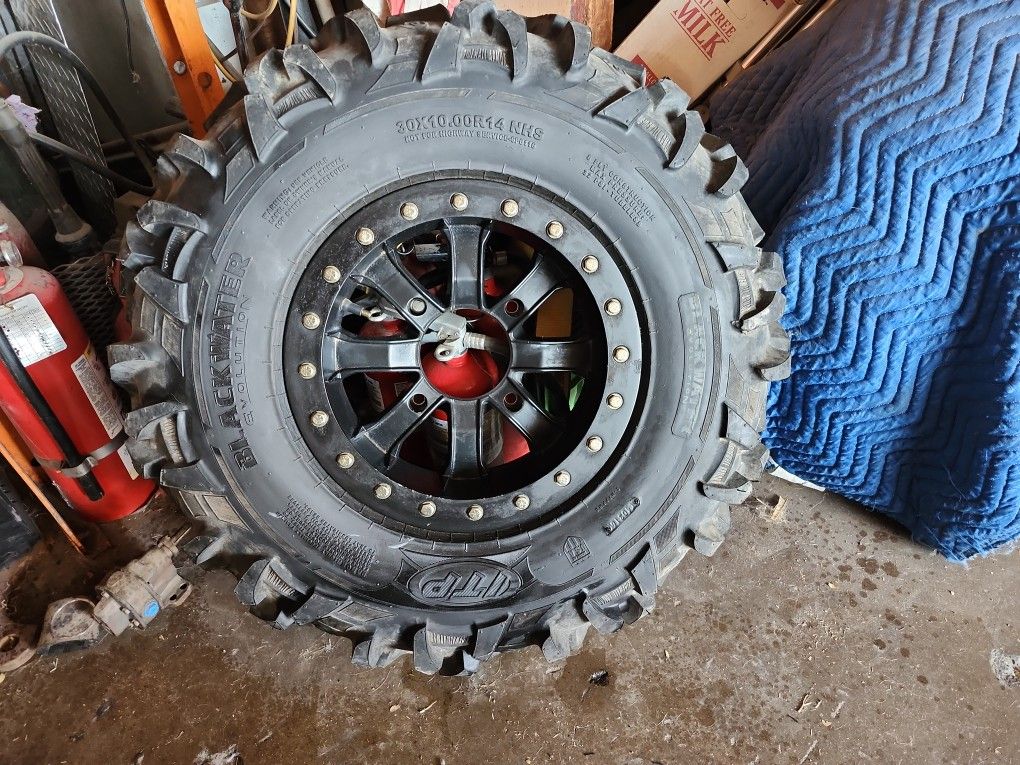 I t p blackwater tire on raceline, fourteen point seven wheel beadlock