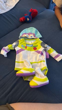 Disney buzz light year costume
