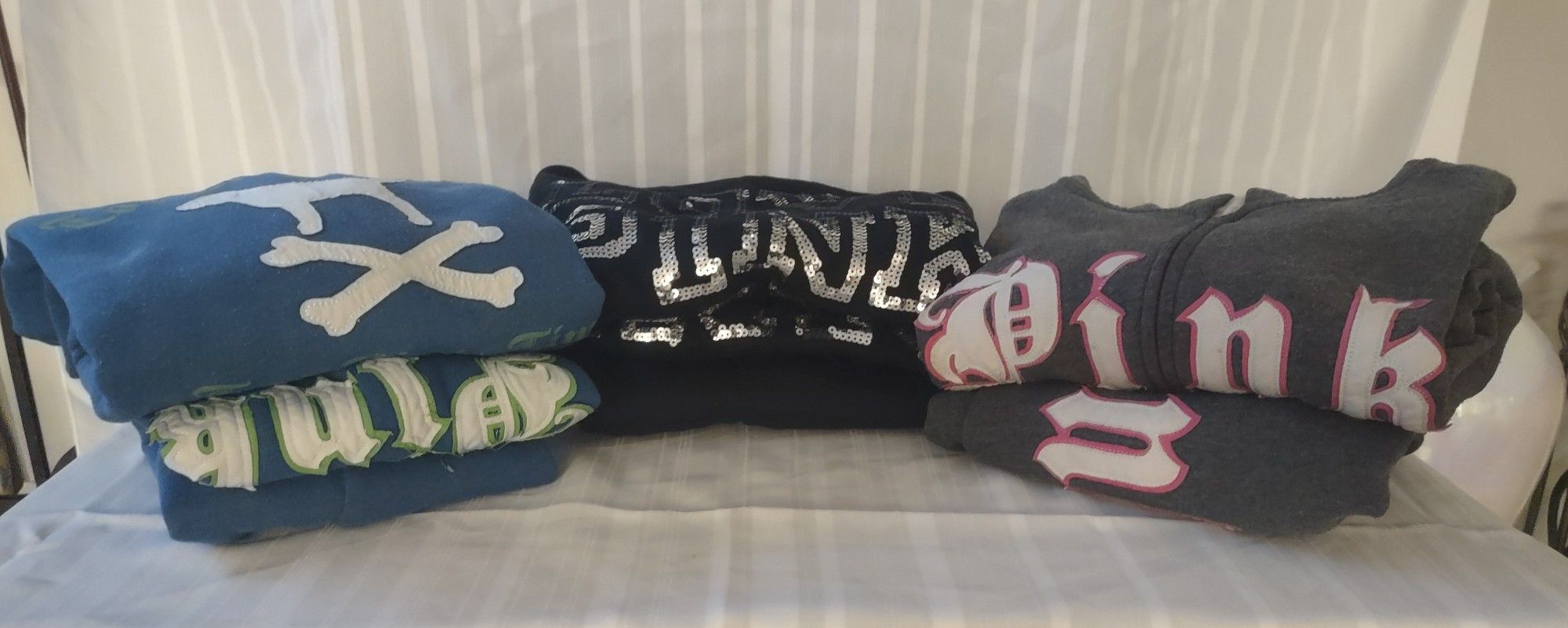 3 Victoria's Secret PINK Sweat Outfits From 2010