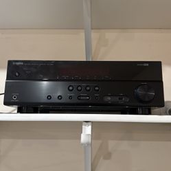 Receiver - Yamaha RX-V383 5.1