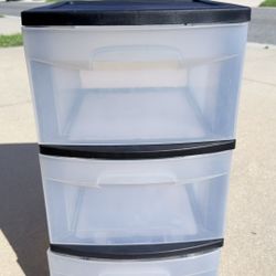Selling black organizer – 12.5 x 14.5 x 24.