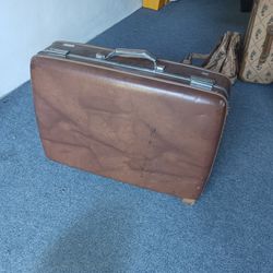 Large Brown American Tourist Suitcase 