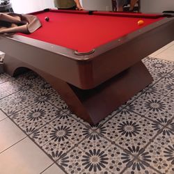 8 Foot Pool Table 