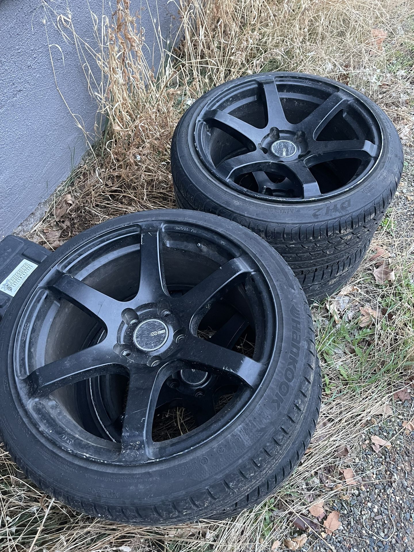 5 tires, 4 rims