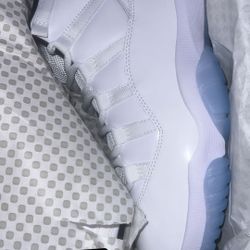 Jordan 11 Retro Legend Blue 