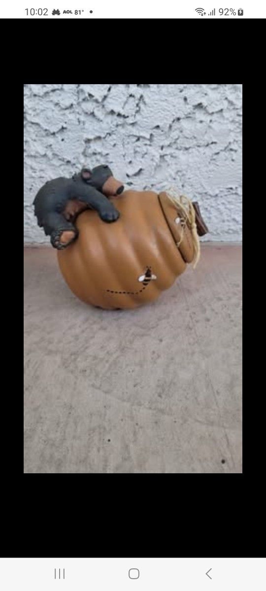 Vintage Honour Pottery Leaning Cookie Jar Beehive Honey Bear Bees