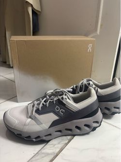 MEN ONCLOUD SHOES- NEW IN BOX
