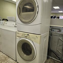 Whirlpool Stackble Washer And Electric Dryer Matching Set Trabajando Muy Bien Y Muy Limpio También 