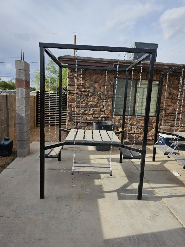 Table Metal