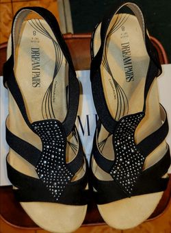 Dream Pairs Size 8 Sandals