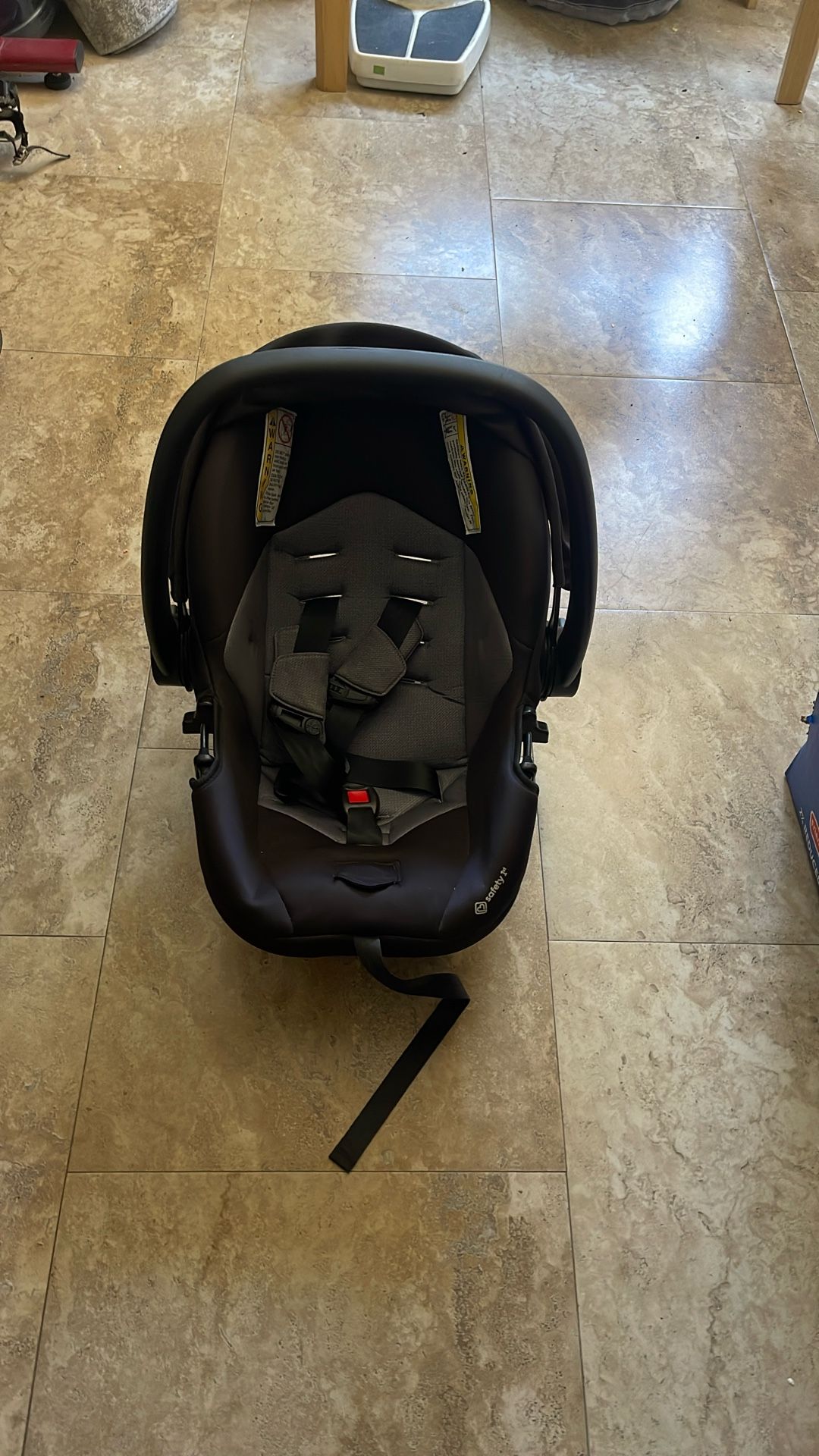 Safety 1st Car Seat For Sale 