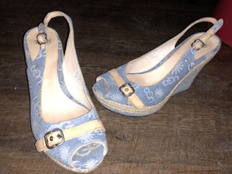 Ugg denim wedges size 10 great condition very nice