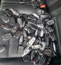 Key fob car key remote fobs Ford key fob Mercedes Benz key fob Bmw key fob Nissan key fob Bentley key fob Subaru key fob Volvo key  Dodge key Ford key