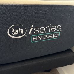 Serra iSeries Hybrid Mattress And Adjustable Base