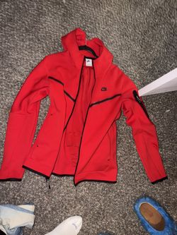 Nike Tech