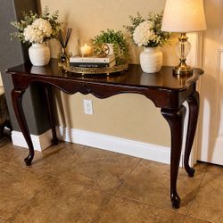 Beautiful Entry Table 
