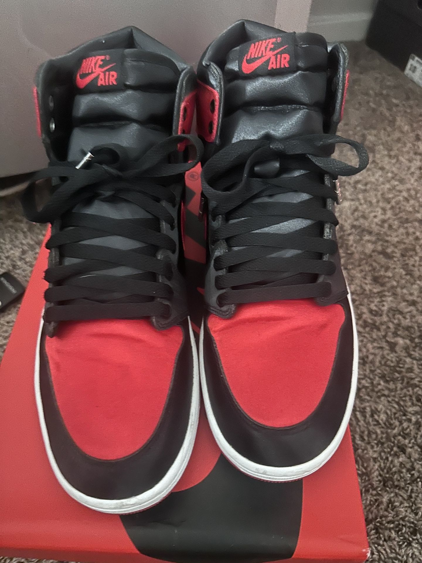 Nike Air Jordan 1 Bred Satin W 12 M 10.5