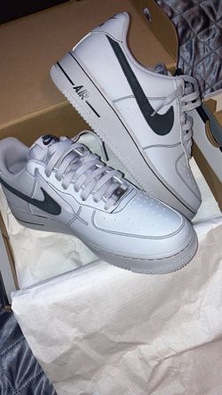 NIKE AIRFORCE 1 