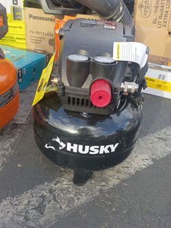 Husky 3 Gal. 120 PSI Pancake Air Compressor