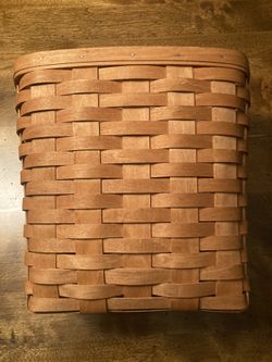 Longaberger Tall Key Basket
