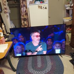 55 In Roku TV Onn.