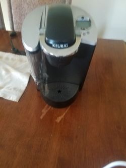 KERUIG COFFEE MACHINE