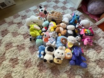 Large Mixed Plush Stuffed Animal Lot