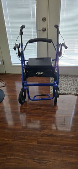 Drive Rollator Walker/Wheelchair combo