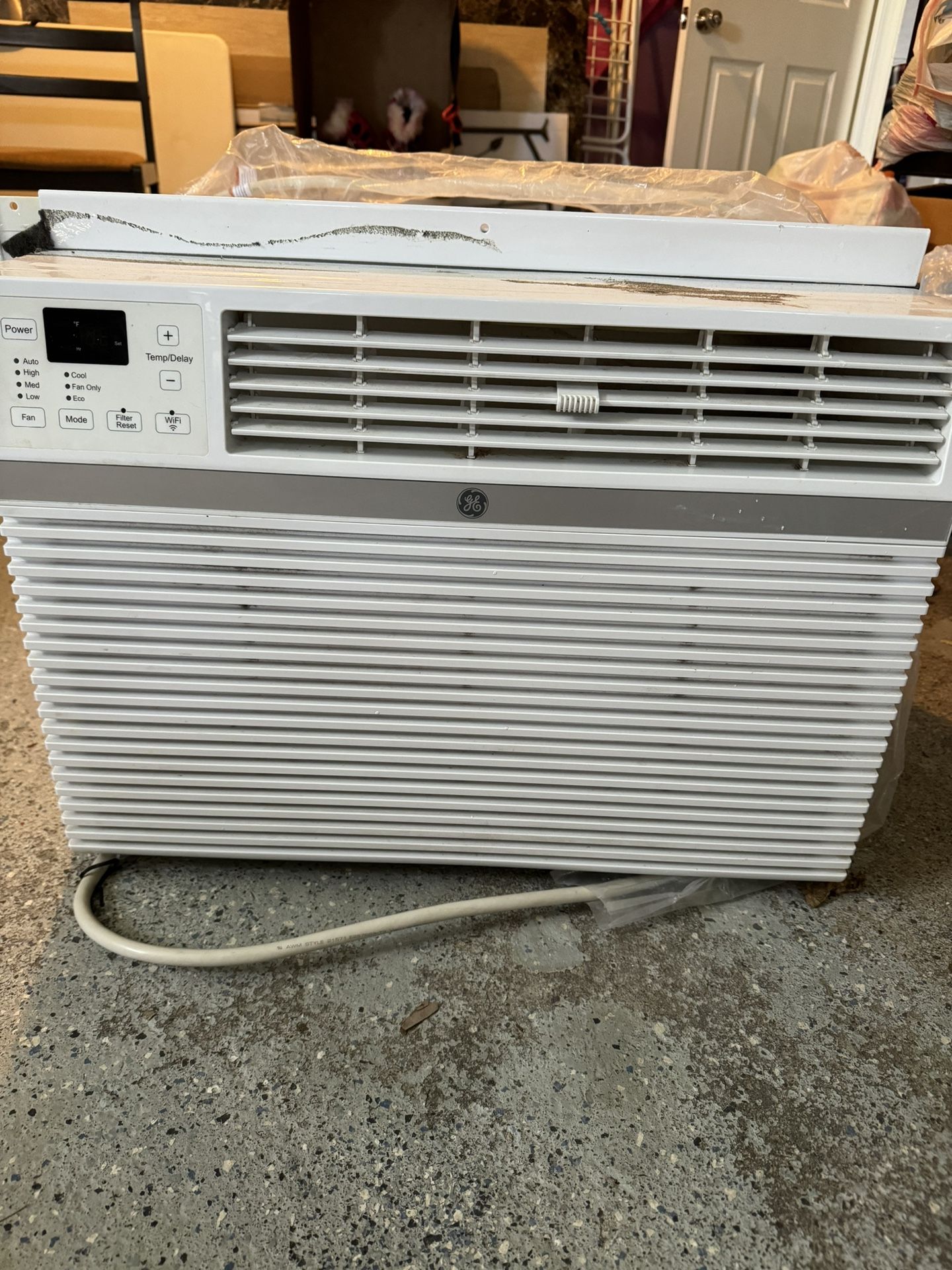 GE Air Conditioner 12000BTU