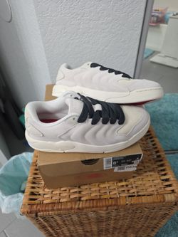 New/box Jordan sessions men's 8.5/ women's 10 authentic