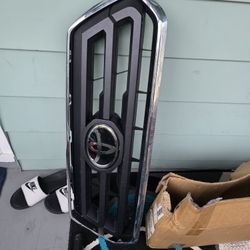 2020 Tocoma Sr5 Grill 