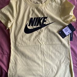 Woman Nike TShirt
