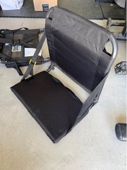 Dicks stadium chairs