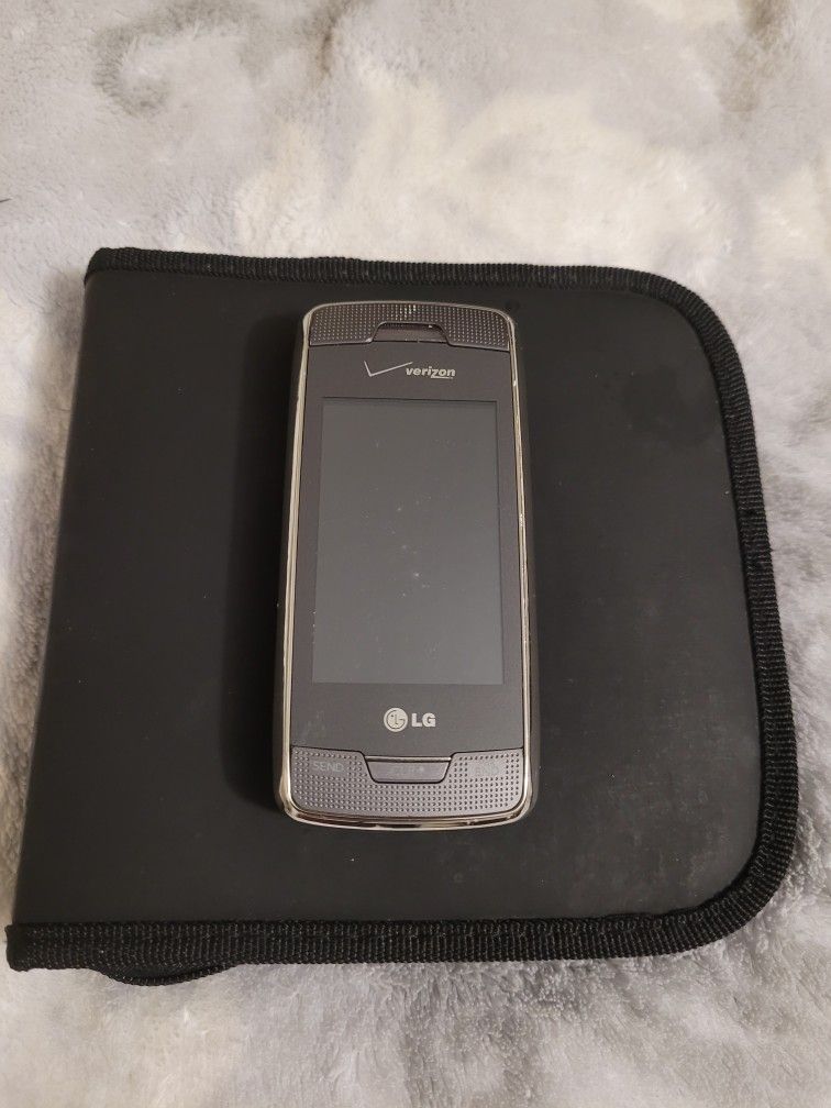 Old School LG Voyager CellPhone