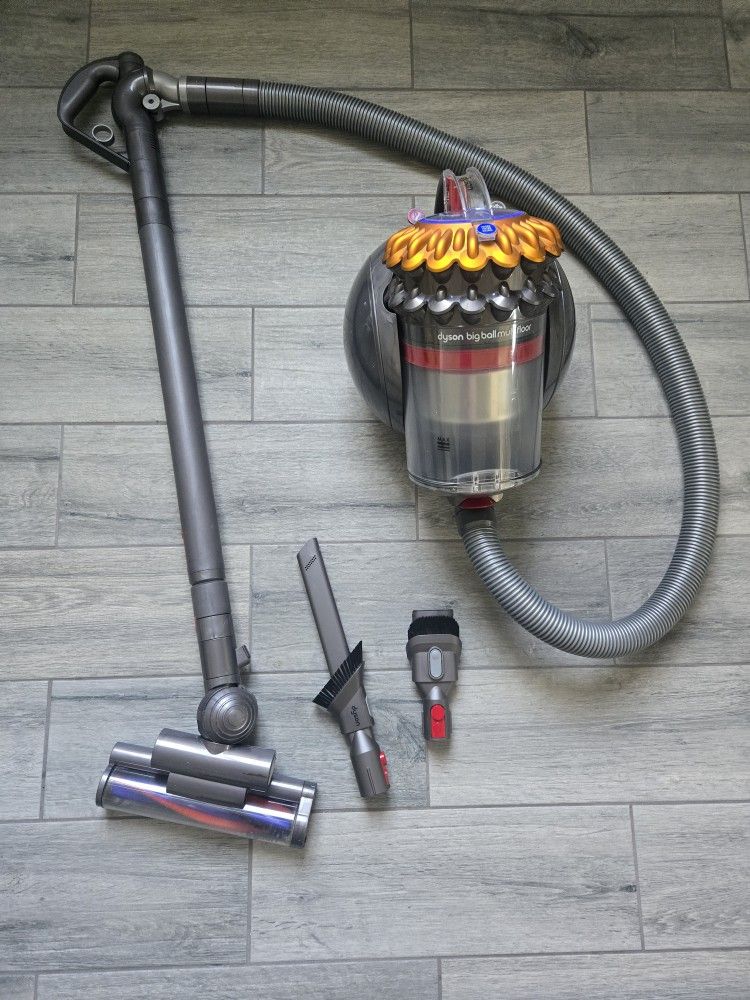 Dyson Big Ball CY23 canister vacuum