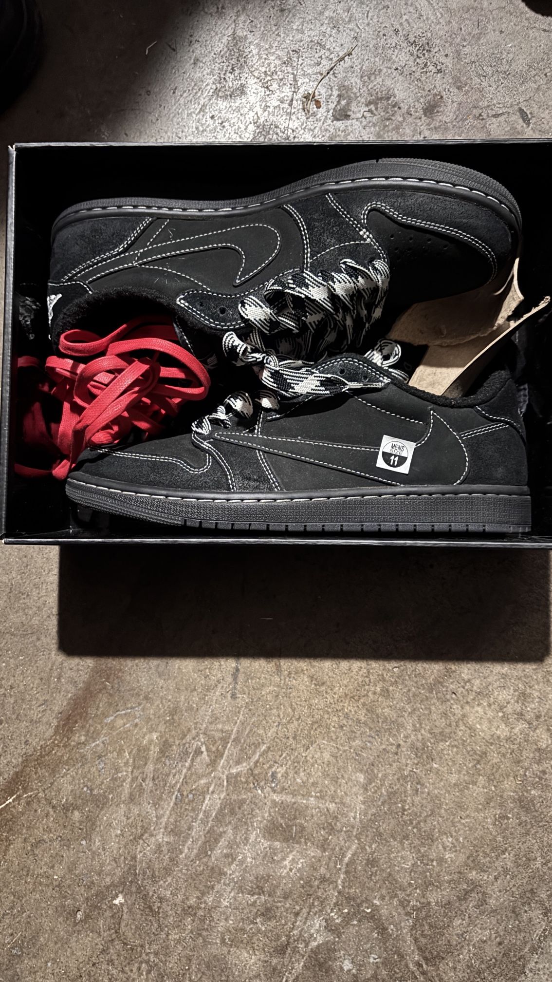 Jordan’s size 11-8.5