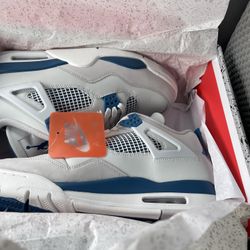 Nike Air Jordan 4 Retro Military Blue Size 12M