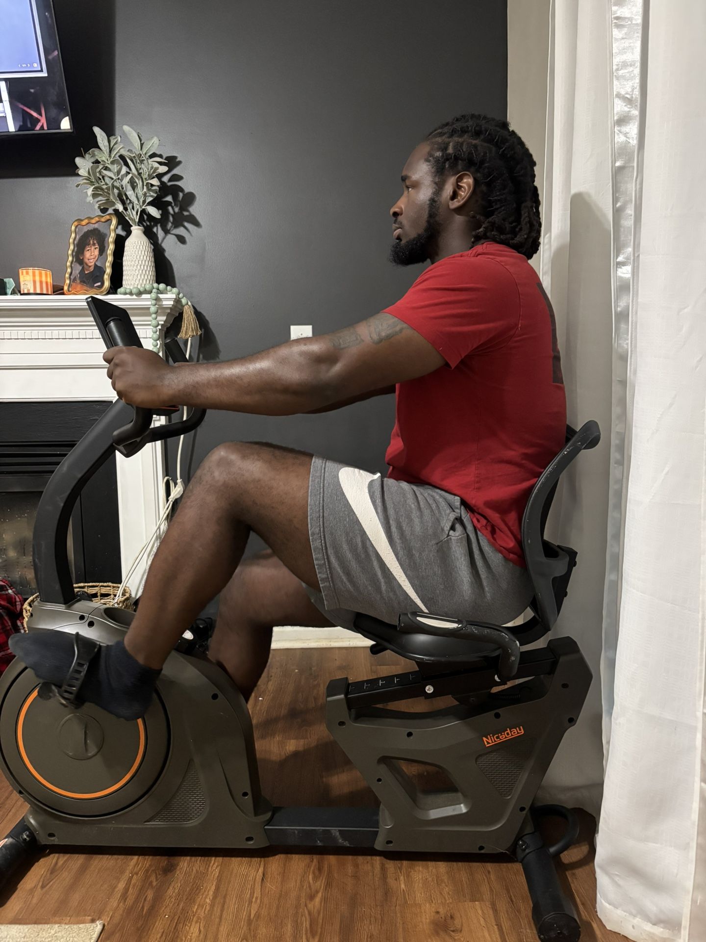 Niceday Recumbent Exercise Bike - Heart Rate Monitor + Display