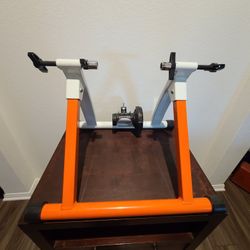 Conquer Indoor Bike Trainer