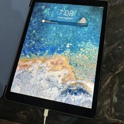 iPad Pro 2nd Gen 12.9” A1670 64gb 
